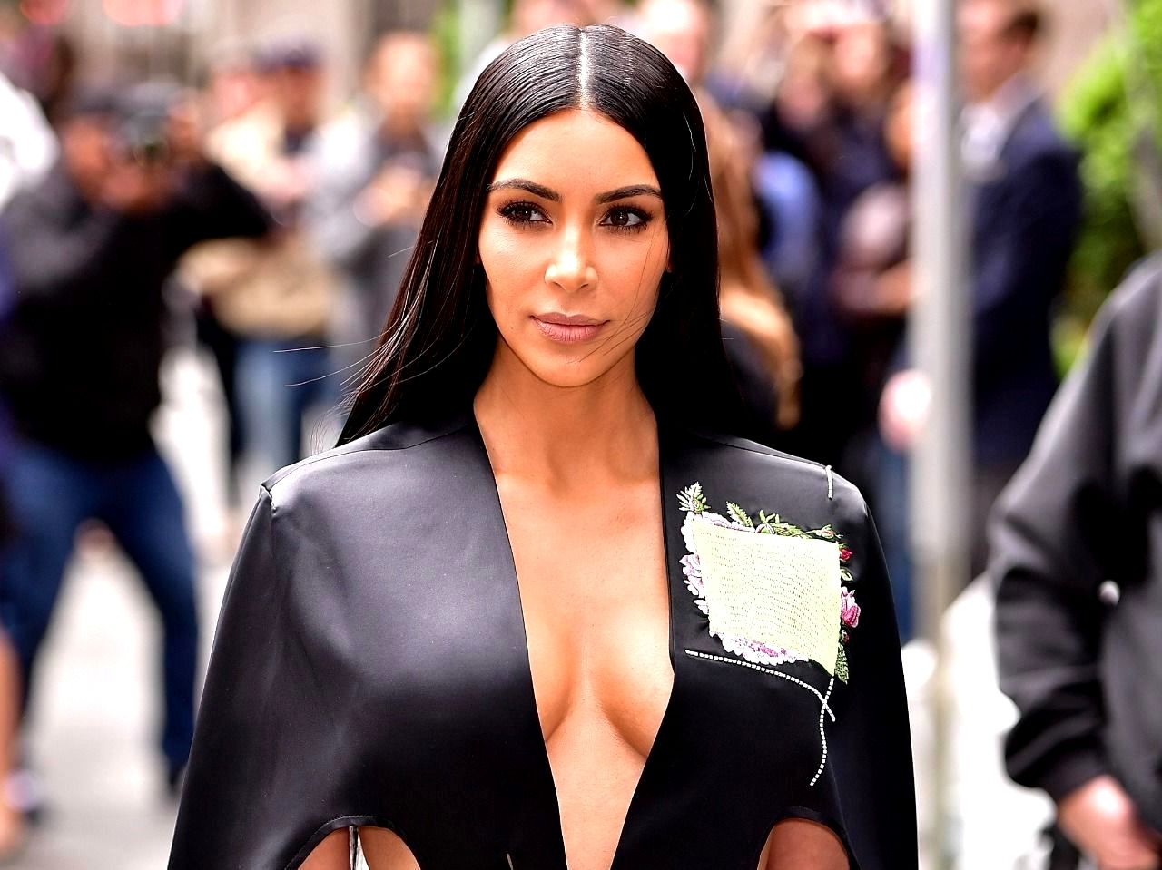 Aralarında Kim Kardashian’ın Da Bulunduğu Dünyaca Ünlü İsimlere Kripto Para Dolandırıcılığı Davası Açıldı