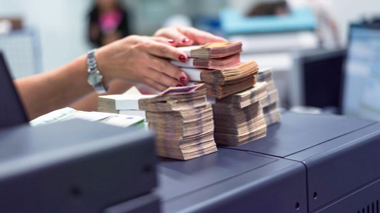 Banka Notunuz Düşük Diye Üzülmeyin! O Kamu Bankası Kredi Veriyor