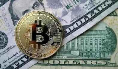 Bitcoin Düşüşe Geçti, Yatırımcı Dolara Kaçtı!