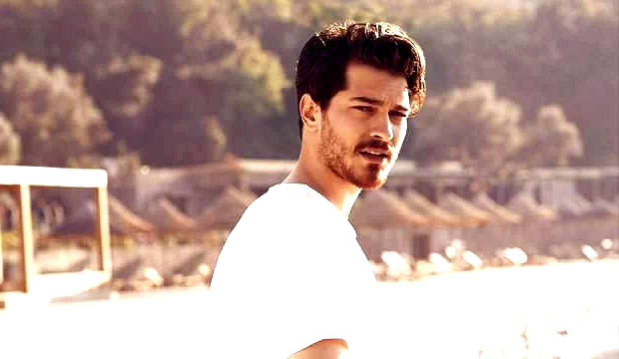 Çağatay Ulusoy Reyting Rekorları Kıran Dizide Oynamayı Reddetti!