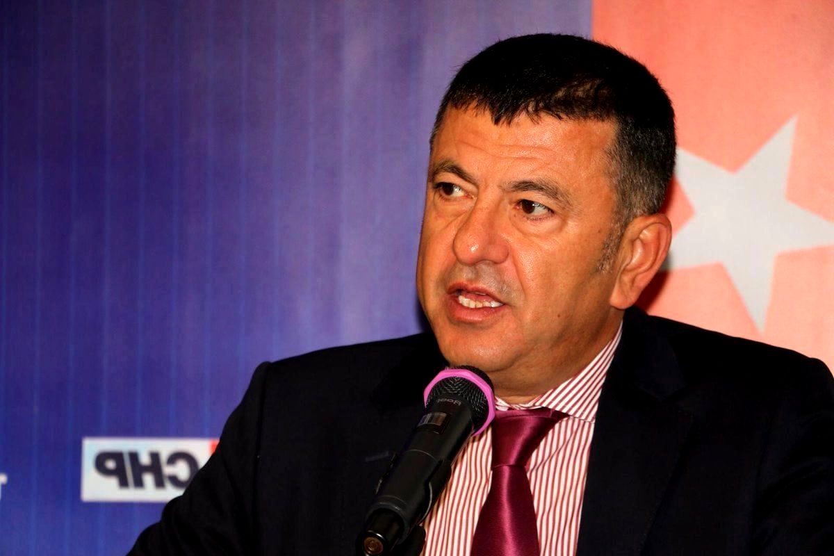 CHP Heyeti, Memurları İlgilendiren O Konuyu Konuşmak İçin Çalışma Bakanı Vedat Bilgin İle Bir Araya Geldi
