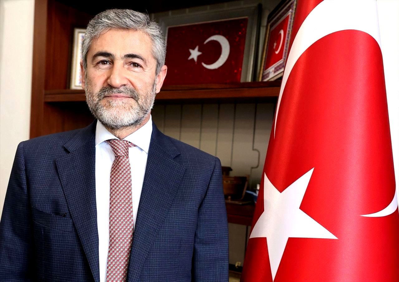 Çiçeği Burnunda Hazine Bakanı Nebati’den Heyecanlandıran Asgari Ücret Açıklaması!