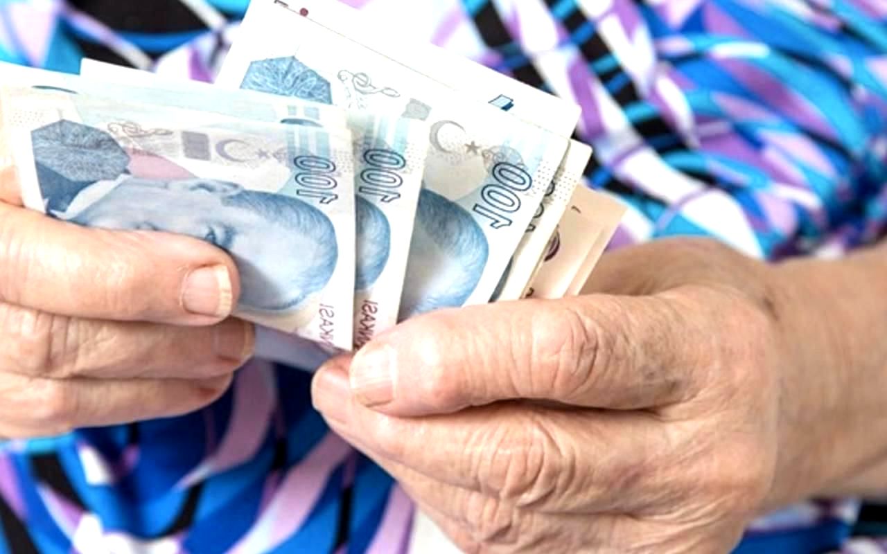 Emeklilere Müjdeli Haberler Peş Peşe Geldi, 3000 Lira Ödeme Yapılacak!