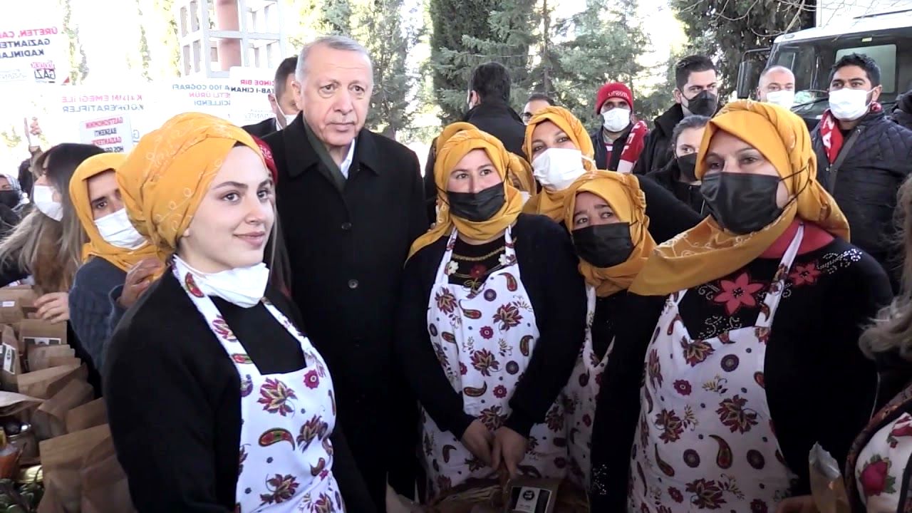 ‘İş Yok’ Diyenlere Cumhurbaşkanı Erdoğan, O Sözlerle Sert Çıkıştı!