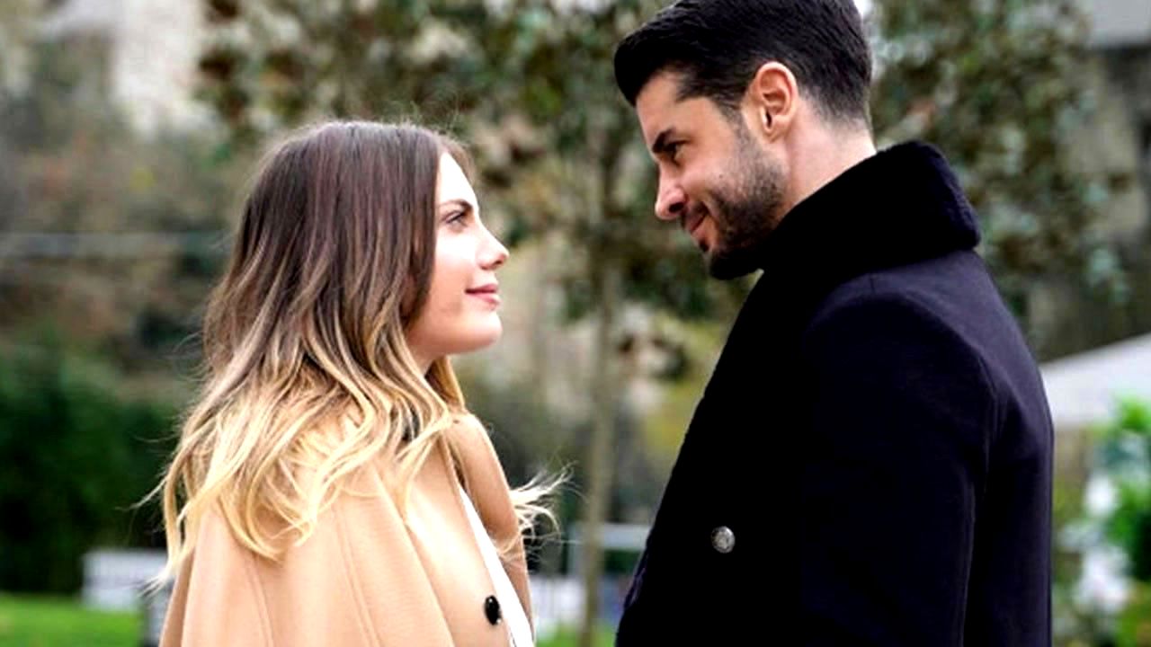 Yasak Elma’da Kartlar Yeniden Dağıtılıyor, Kimin Kimle Beraber Olduğu İse İçinden Çıkılmaz Bir Hal Aldı!