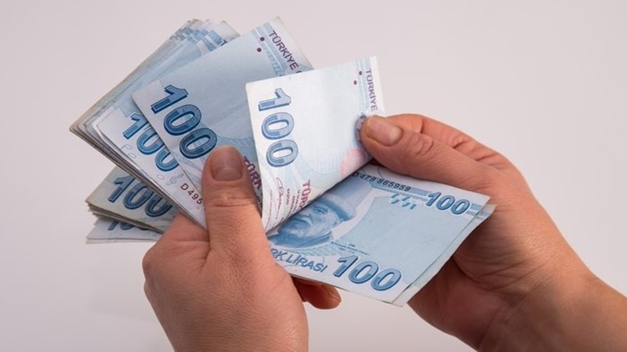 O Banka Açıkladı! Kasım Ayı Bitmeden Emeklilere 20 Bin TL Faizsiz Ödeme Yapılacak Başvuru Patlaması Var