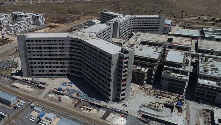 İŞKUR şehir hastanesi KPSS’siz en az 9.800 TL maaşla! Hasta danışmanı, şoför, güvenlik, temizlik görevlisi alımı başvuru şartları