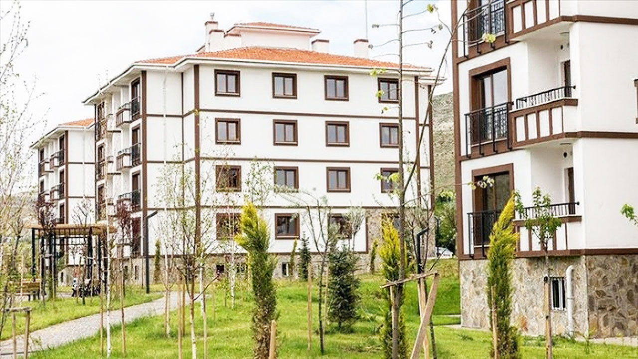 Bayram Ettiren Haber! Evi Olmayan Vatandaşa Sürpriz Gelişme Devlet Ev Sahibi Olmayı Kolaylaştırdı