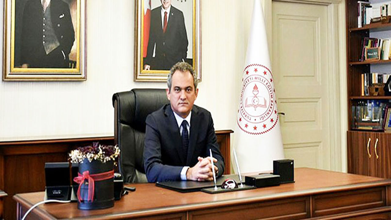 MEB gece yarısı flaş haber olarak duyurdu! 1-2-3-4-5-6-7-8-9-10-11-12.sınıf ilkokul, ortaokul ve lise öğrencileri dikkat: Okullar tatil ediliyor!
