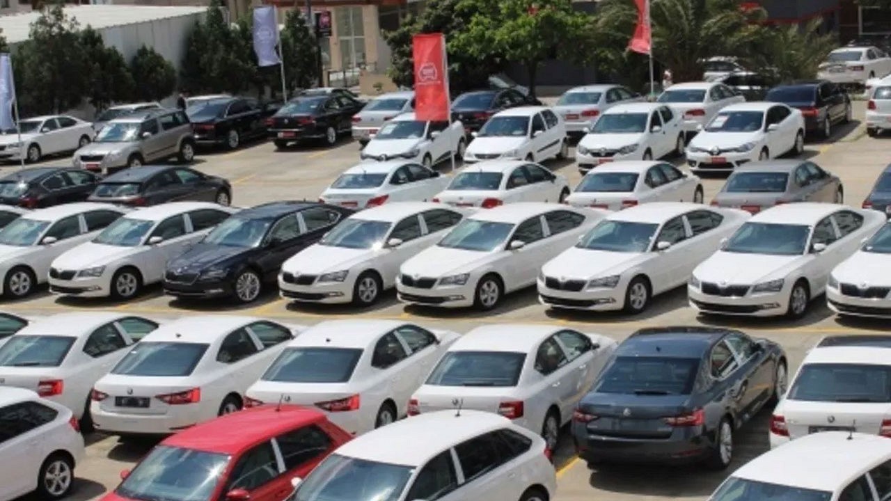 Son dakika: Sıfır otomobil fiyatlarından sonra 2. el araba fiyatlarına okkalı zam geldi!