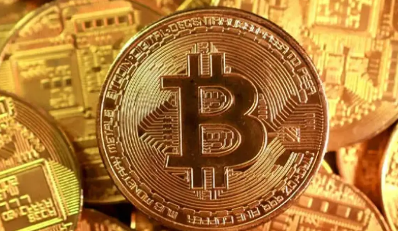 Bitcoin’de kayıplar siliniyor: 64 bin doları aştı