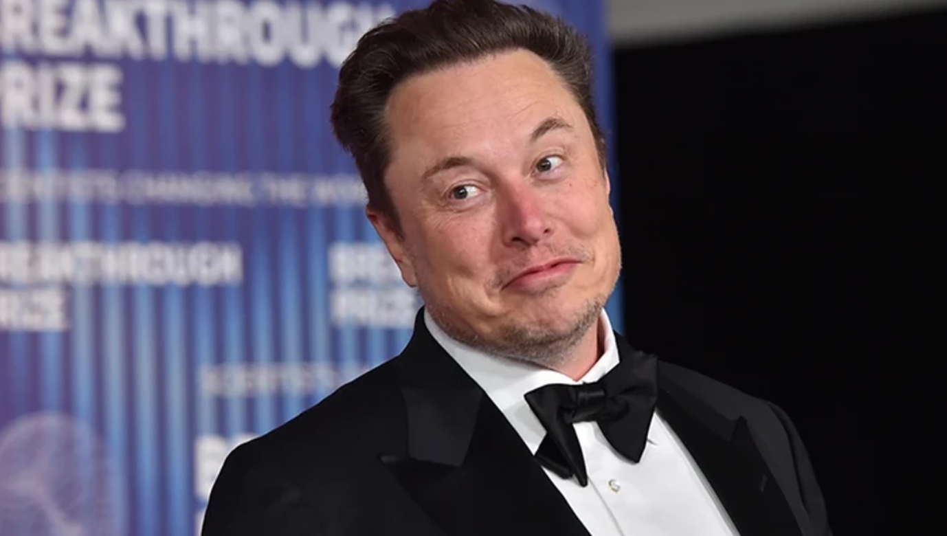 Halka arz rekor getirdi: Dünyanın ilk trilyoneri Elon Musk oldu