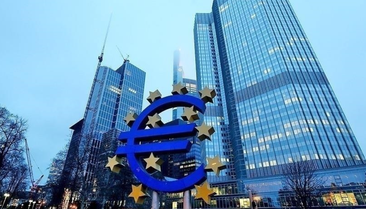 Avrupa Merkez Bankası’ndan 3 yıl sonra ilk faiz artışı